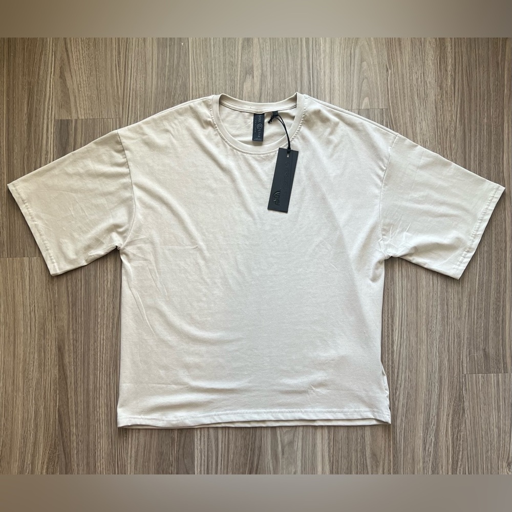 Soul Star Men’s Oversized Crew Neck T-Shirt Size Large Short Sleeve NWT